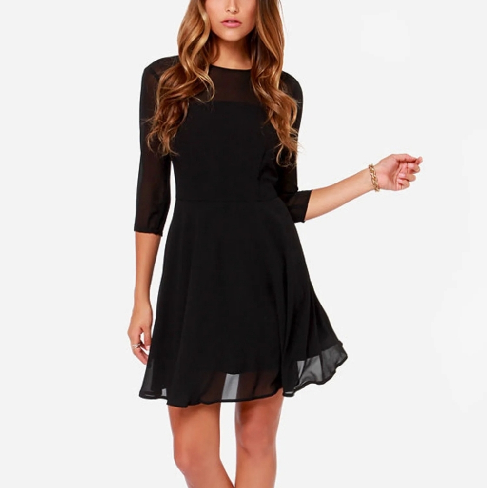 NWT BB Dakota Shaelei Fit and Flair Illusion Yoke Black Dress Size 8